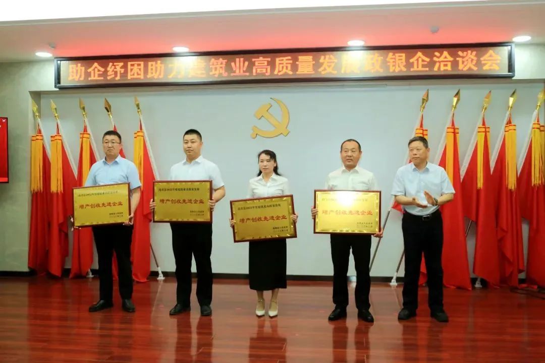 1685348298290385.jpg 640.jpg